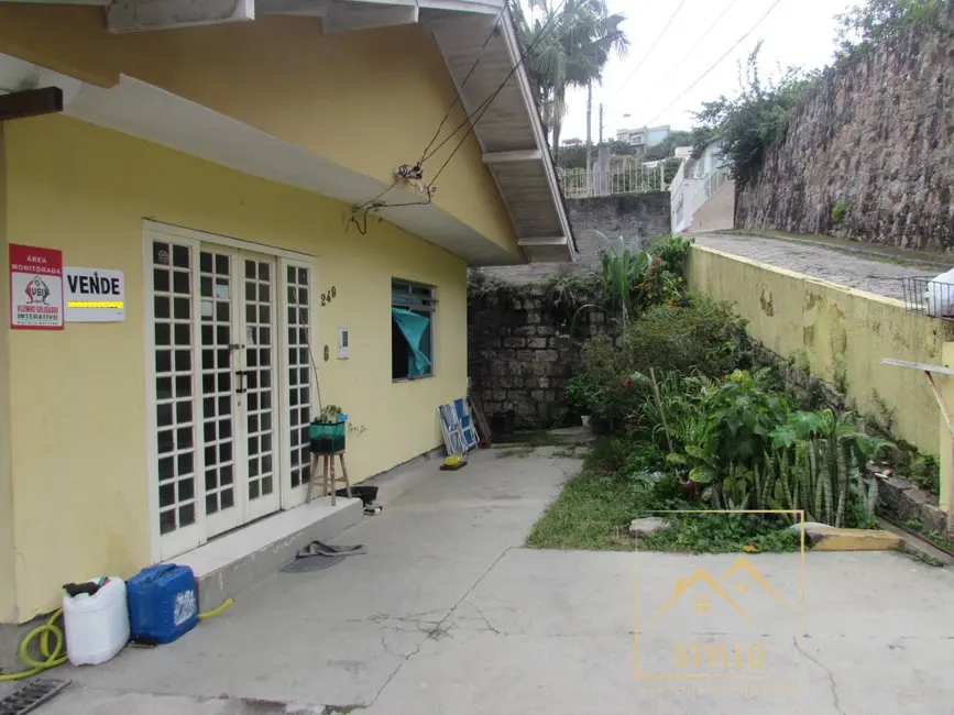 Foto 2 de Casa com 4 quartos à venda, 120m2 em Trindade, Florianopolis - SC