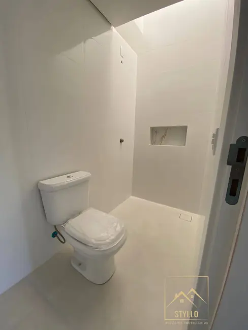 Casa de Condomínio com 3 quartos à venda, 184m2 em Beira Rio, Biguacu - SC - imagem 7 Foto 7 de Casa de Condomínio com 3 quartos à venda, 184m2 em Beira Rio, Biguacu - SC