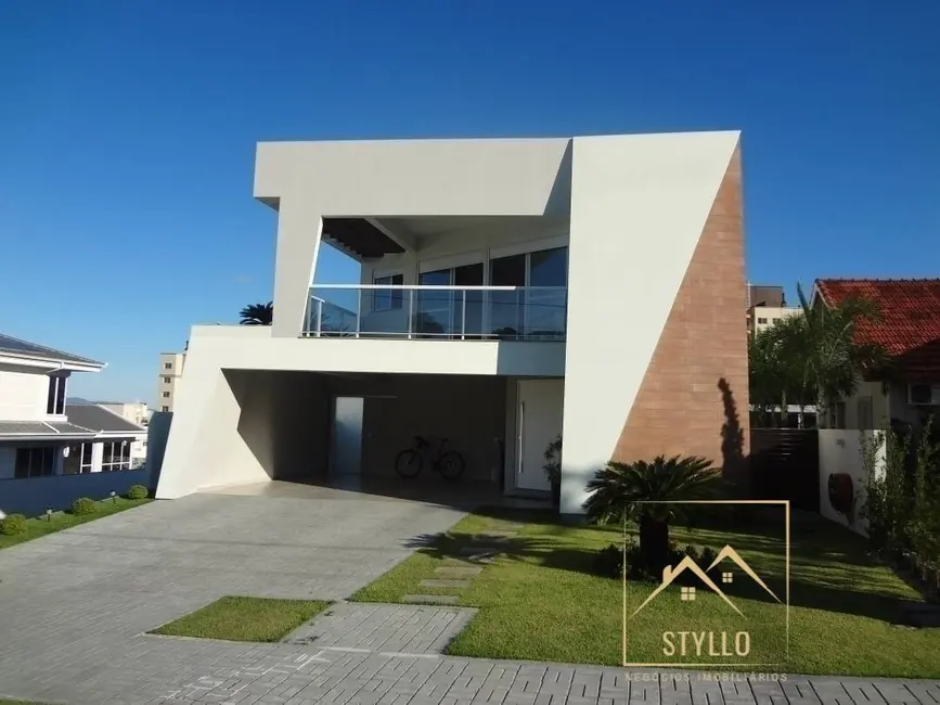 Foto 1 de Casa de Condomínio com 3 quartos à venda, 361m2 em Pedra Branca, Palhoca - SC