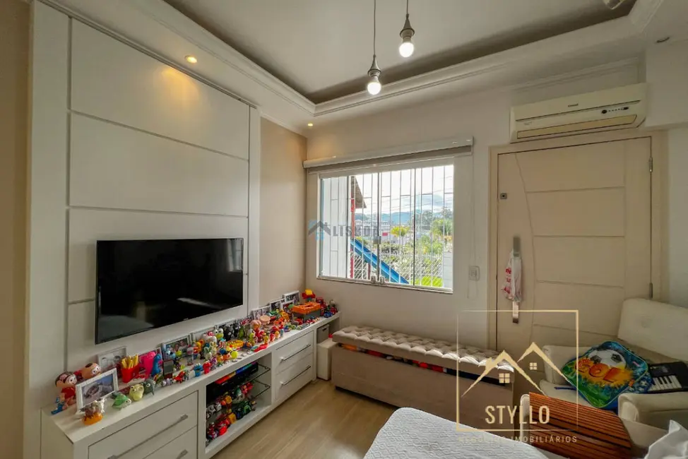 Foto 9 de Casa com 3 quartos à venda, 160m2 em Forquilhas, Sao Jose - SC