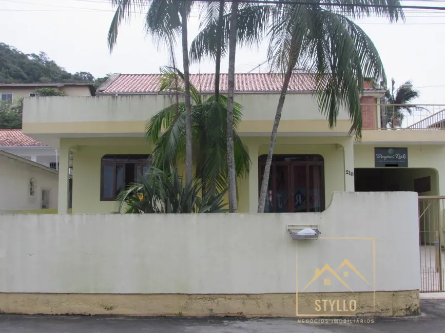 Foto 1 de Casa com 3 quartos à venda, 290m2 em Forquilhas, Sao Jose - SC