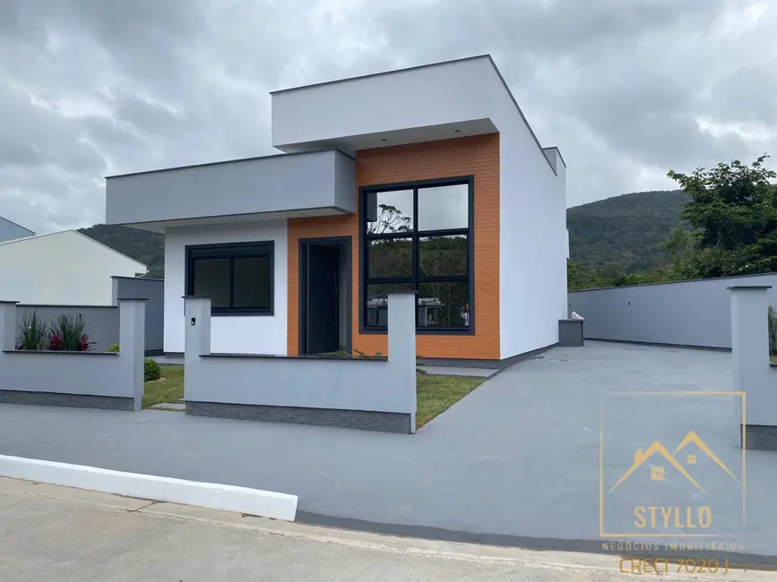 Foto 1 de Casa com 3 quartos à venda, 115m2 em Forquilhas, Sao Jose - SC