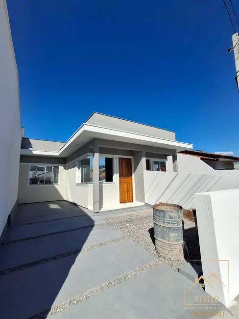 Foto 1 de Casa com 2 quartos à venda, 62m2 em Palhoca - SC