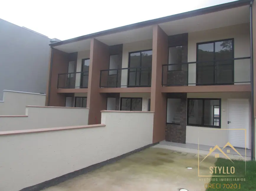 Foto 3 de Sobrado com 2 quartos à venda, 82m2 em Sertão do Maruim, Sao Jose - SC