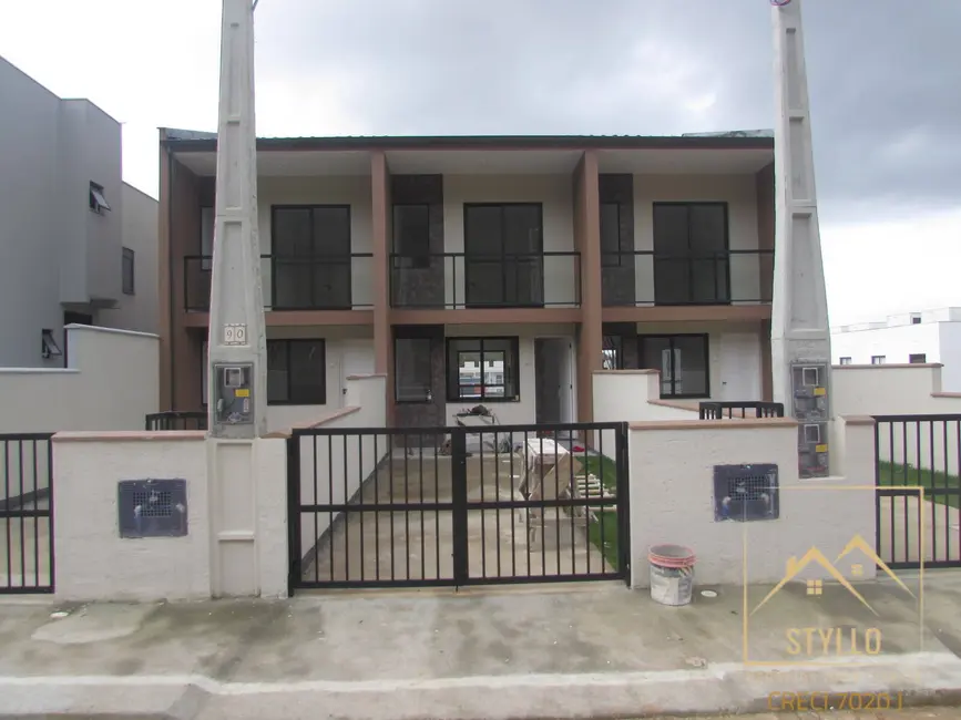 Foto 1 de Sobrado com 2 quartos à venda, 82m2 em Sertão do Maruim, Sao Jose - SC