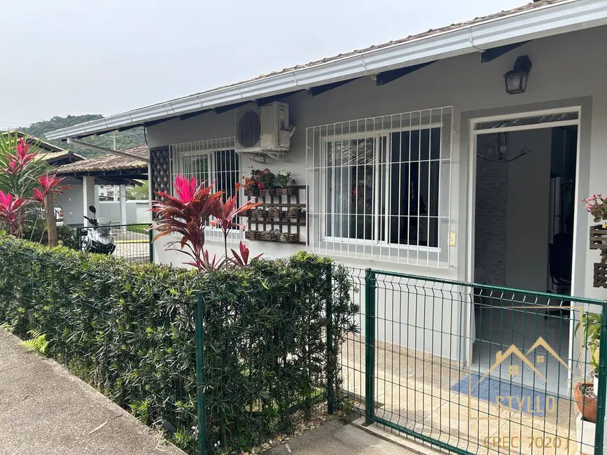 Foto 2 de Casa de Condomínio com 2 quartos à venda, 58m2 em Forquilhas, Sao Jose - SC