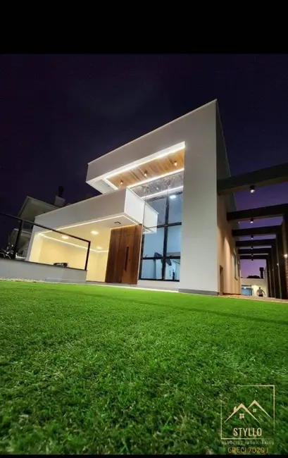 Foto 1 de Casa com 3 quartos à venda, 202m2 em Pedra Branca, Palhoca - SC
