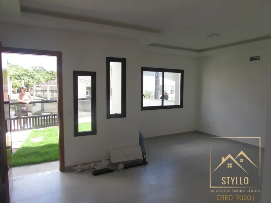 Sobrado com 2 quartos à venda, 74m2 em Potecas, Sao Jose - SC - imagem 4 Foto 4 de Sobrado com 2 quartos à venda, 74m2 em Potecas, Sao Jose - SC