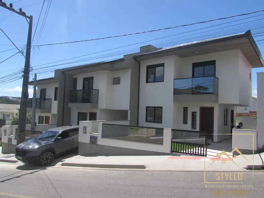 Sobrado com 2 quartos à venda, 74m2 em Potecas, Sao Jose - SC - imagem 3 Foto 3 de Sobrado com 2 quartos à venda, 74m2 em Potecas, Sao Jose - SC