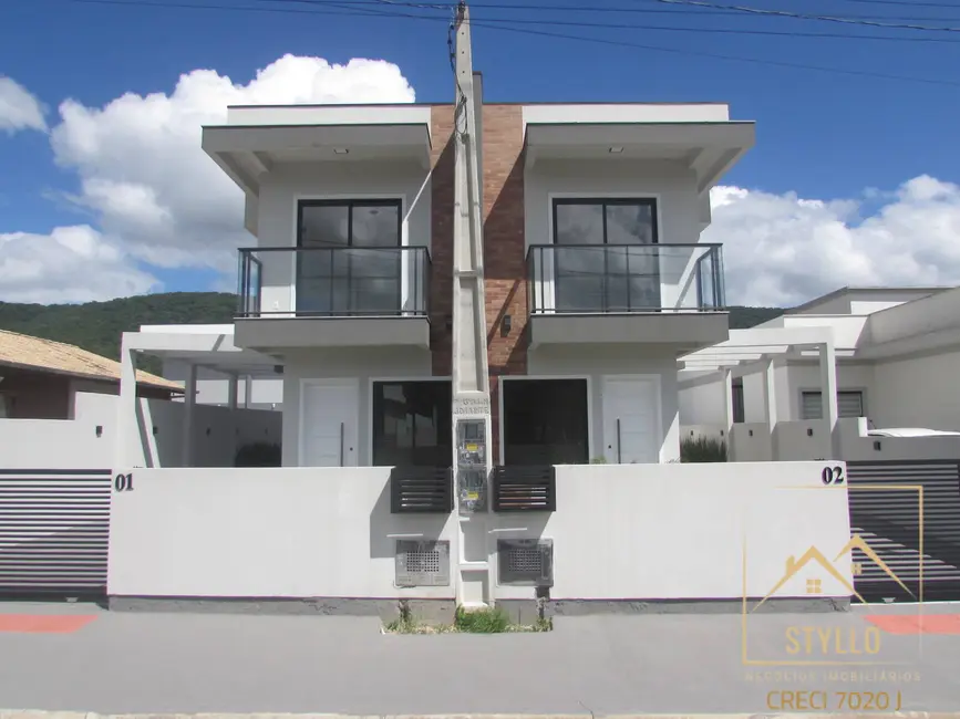 Foto 1 de Sobrado com 2 quartos à venda, 94m2 em Forquilhas, Sao Jose - SC