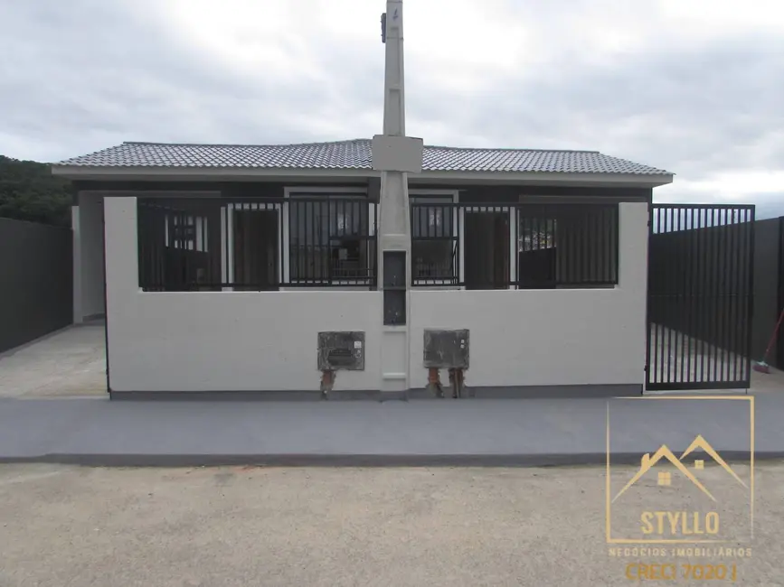 Foto 1 de Casa com 3 quartos à venda, 94m2 em Ipiranga, Sao Jose - SC