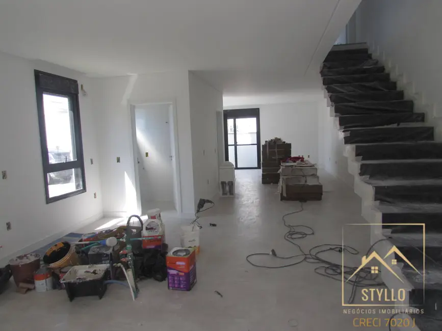 Casa de Condomínio com 3 quartos à venda, 166m2 em Beira Rio, Biguacu - SC - imagem 5 Foto 5 de Casa de Condomínio com 3 quartos à venda, 166m2 em Beira Rio, Biguacu - SC