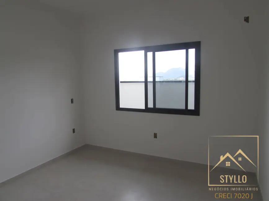 Foto 9 de Sobrado com 3 quartos à venda, 104m2 em Potecas, Sao Jose - SC