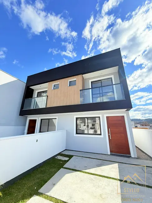 Foto 2 de Sobrado com 2 quartos à venda, 84m2 em Bela Vista, Palhoca - SC