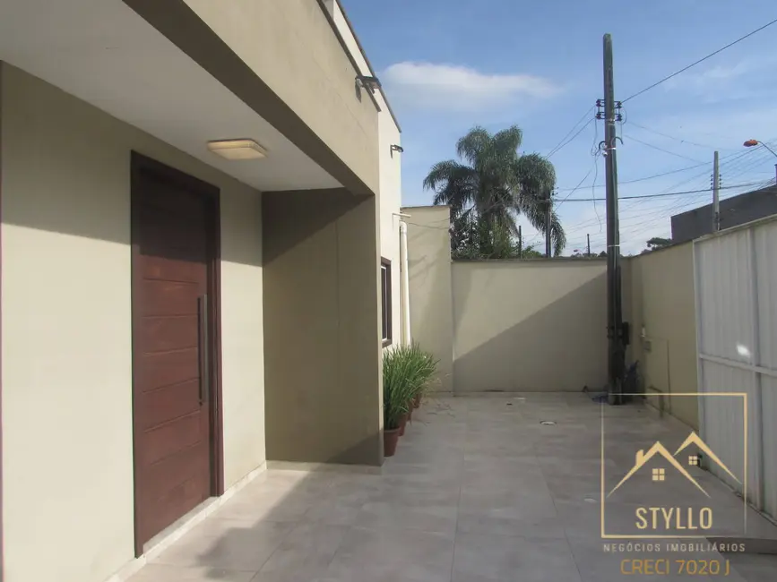 Foto 2 de Casa com 3 quartos à venda, 170m2 em Forquilhas, Sao Jose - SC