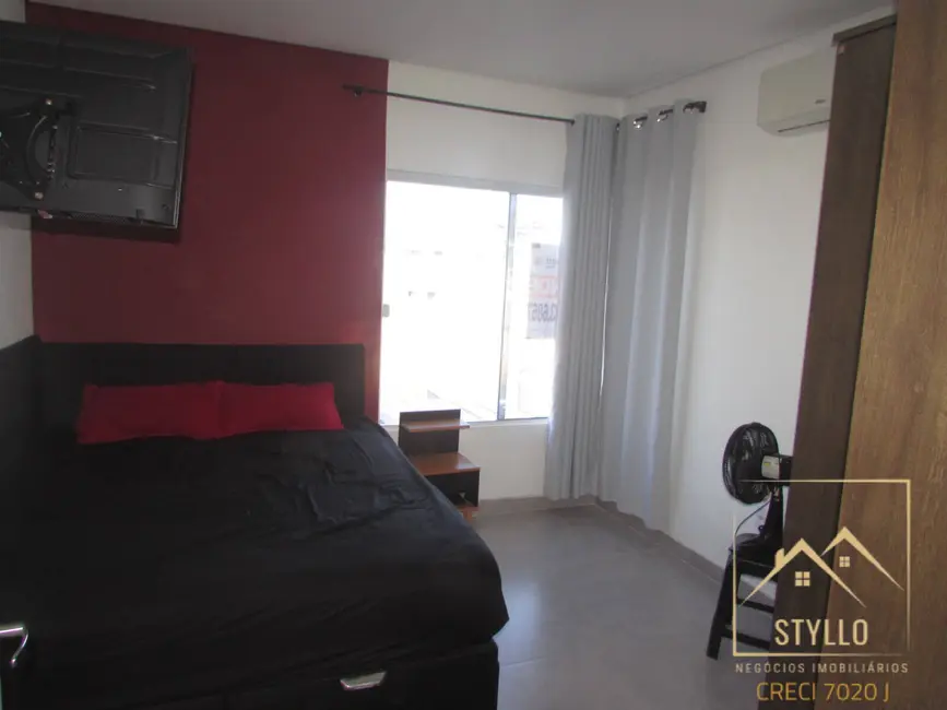 Foto 3 de Sobrado com 2 quartos à venda, 86m2 em Forquilhas, Sao Jose - SC