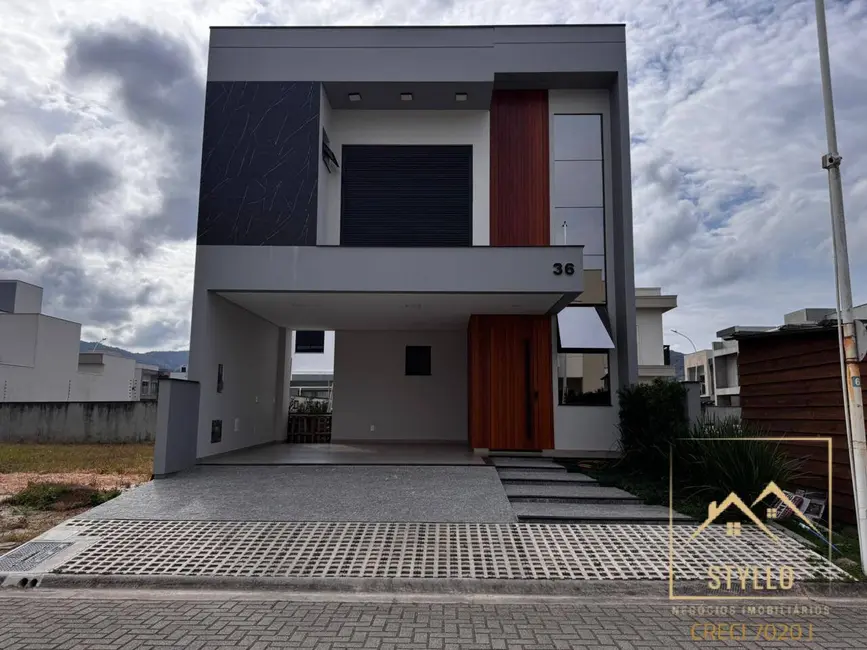 Foto 2 de Casa de Condomínio com 3 quartos à venda, 165m2 em Beira Rio, Biguacu - SC