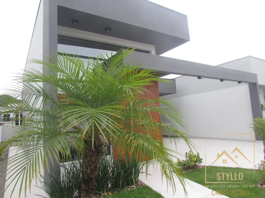 Foto 2 de Casa com 2 quartos à venda, 80m2 em Forquilhas, Sao Jose - SC