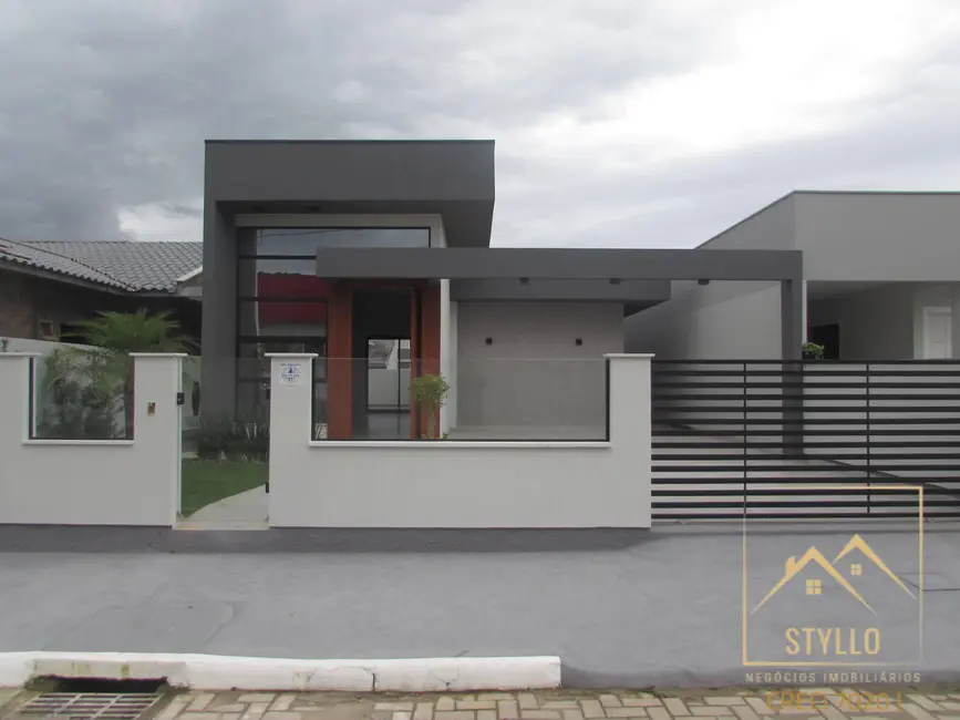 Foto 1 de Casa com 2 quartos à venda, 80m2 em Forquilhas, Sao Jose - SC