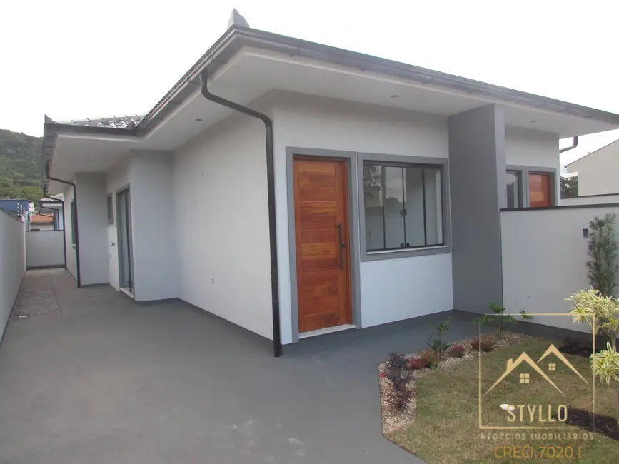 Foto 2 de Casa com 2 quartos à venda, 57m2 em Forquilhas, Sao Jose - SC