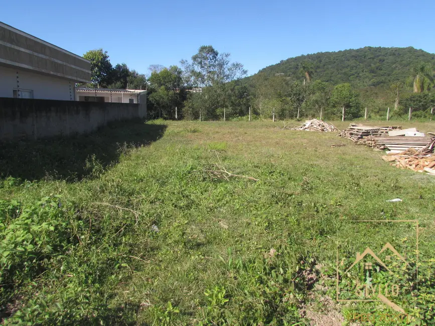 Foto 1 de Terreno / Lote à venda, 410m2 em Forquilhas, Sao Jose - SC