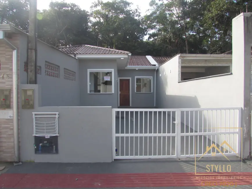 Foto 1 de Casa com 2 quartos à venda, 51m2 em Forquilhas, Sao Jose - SC