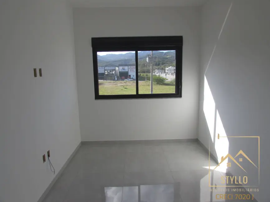 Foto 6 de Sobrado com 3 quartos à venda, 120m2 em Forquilhas, Sao Jose - SC