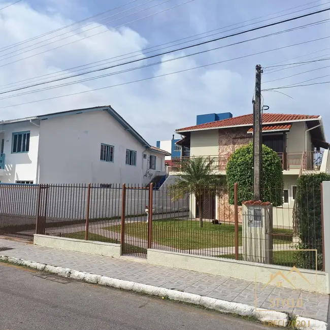 Foto 2 de Casa com 4 quartos à venda, 156m2 em Forquilhinha, Sao Jose - SC