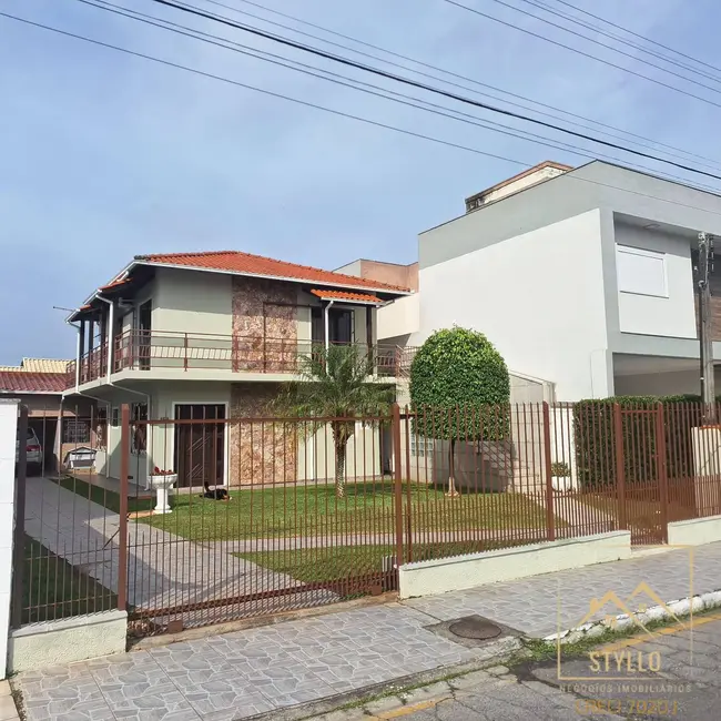 Foto 1 de Casa com 4 quartos à venda, 156m2 em Forquilhinha, Sao Jose - SC