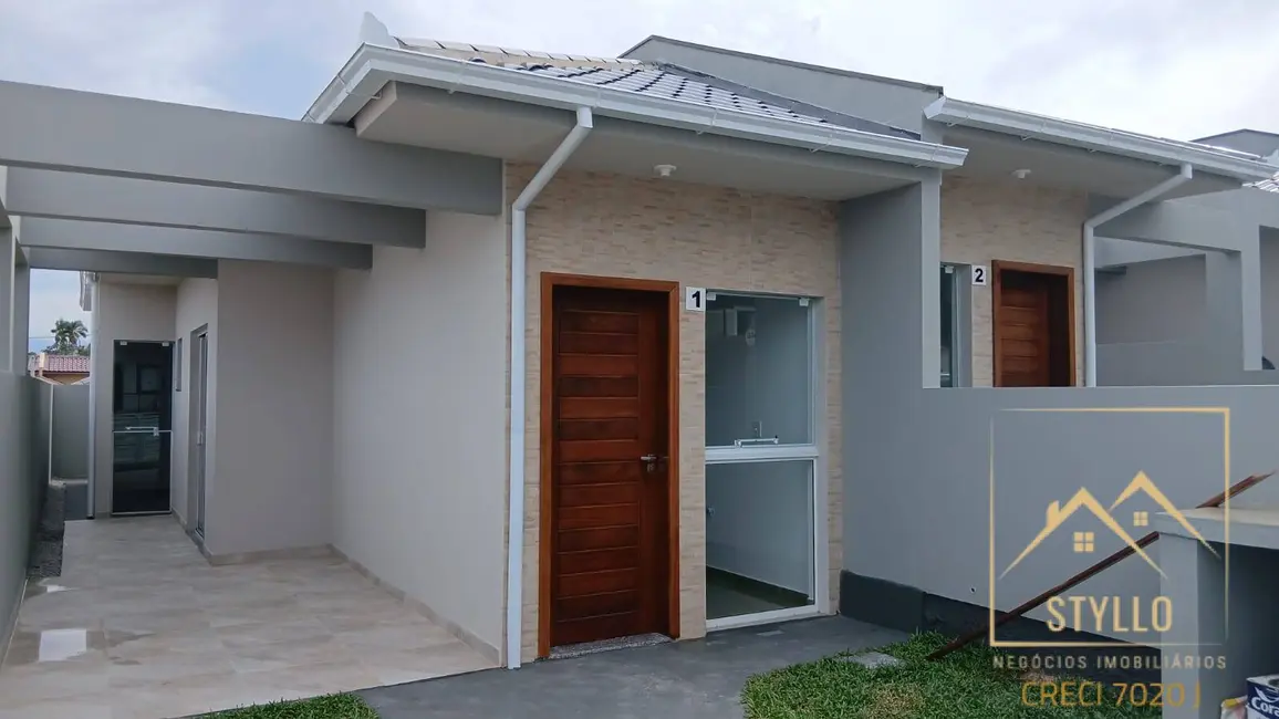 Foto 2 de Casa com 2 quartos à venda, 50m2 em Forquilhas, Sao Jose - SC