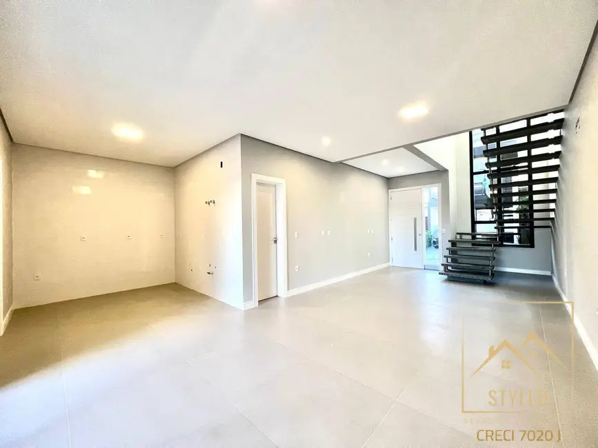 Casa de Condomínio com 3 quartos à venda, 150m2 em Beira Rio, Biguacu - SC - imagem 3 Foto 3 de Casa de Condomínio com 3 quartos à venda, 150m2 em Beira Rio, Biguacu - SC