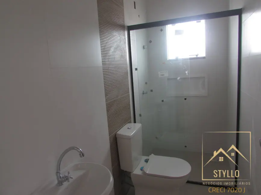 Foto 9 de Sobrado com 3 quartos à venda, 125m2 em Sertão do Maruim, Sao Jose - SC