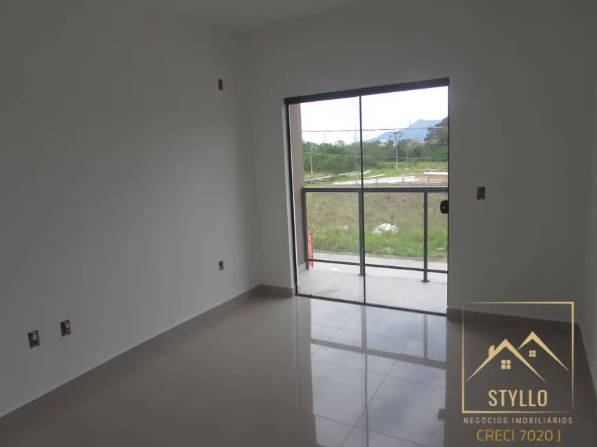 Foto 8 de Sobrado com 3 quartos à venda, 125m2 em Sertão do Maruim, Sao Jose - SC