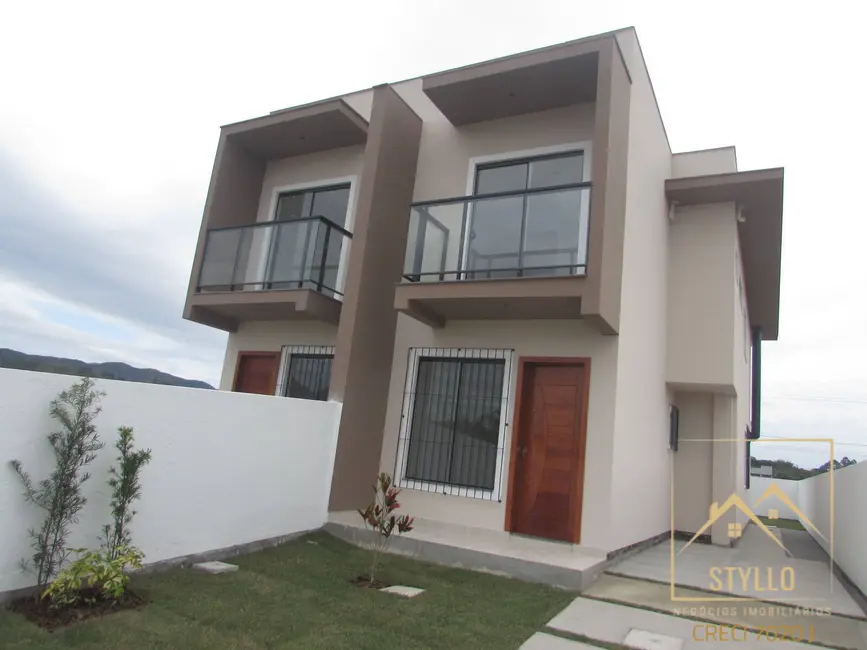 Foto 3 de Sobrado com 3 quartos à venda, 125m2 em Sertão do Maruim, Sao Jose - SC