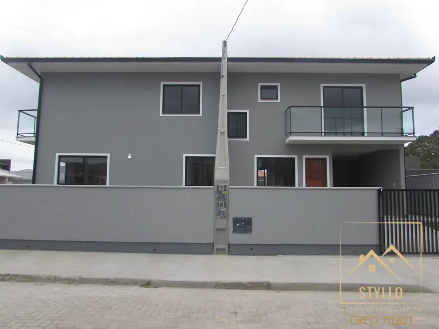 Foto 2 de Sobrado com 2 quartos à venda, 102m2 em Forquilhas, Sao Jose - SC