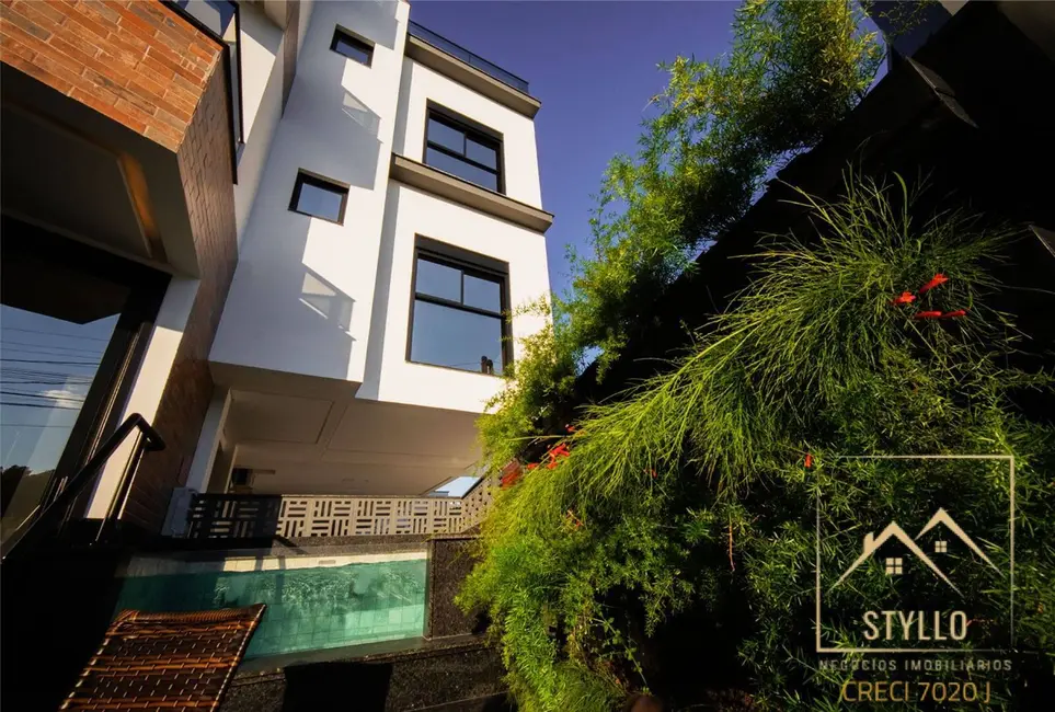 Foto 2 de Apartamento com 2 quartos à venda, 58m2 em Governador Celso Ramos - SC