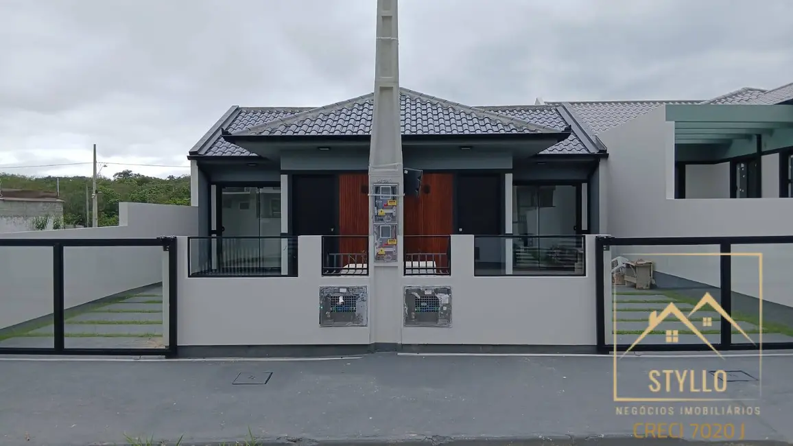 Foto 1 de Casa com 2 quartos à venda, 48m2 em Forquilhas, Sao Jose - SC