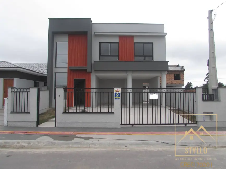 Foto 1 de Sobrado com 3 quartos à venda, 135m2 em Barra do Aririú, Palhoca - SC