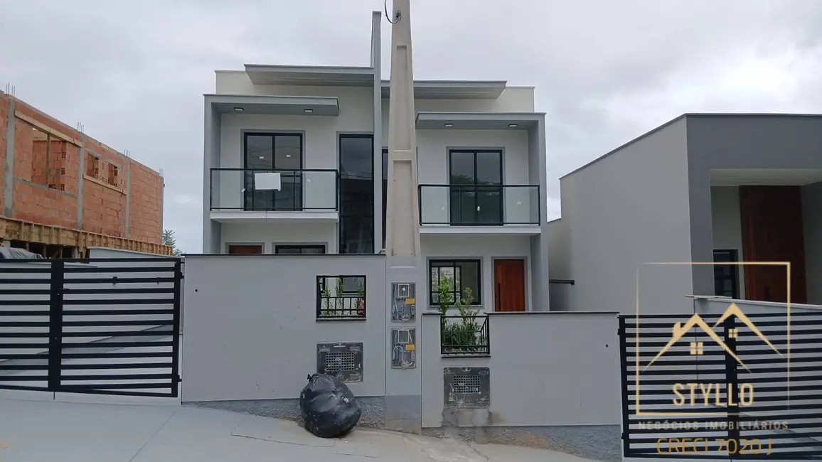 Foto 1 de Sobrado com 2 quartos à venda, 87m2 em Potecas, Sao Jose - SC