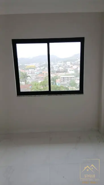 Foto 5 de Sobrado com 2 quartos à venda, 87m2 em Potecas, Sao Jose - SC