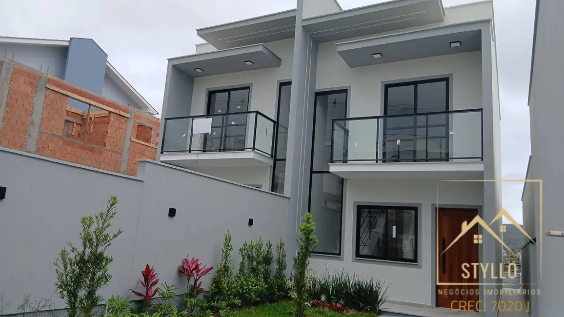 Foto 3 de Sobrado com 2 quartos à venda, 87m2 em Potecas, Sao Jose - SC