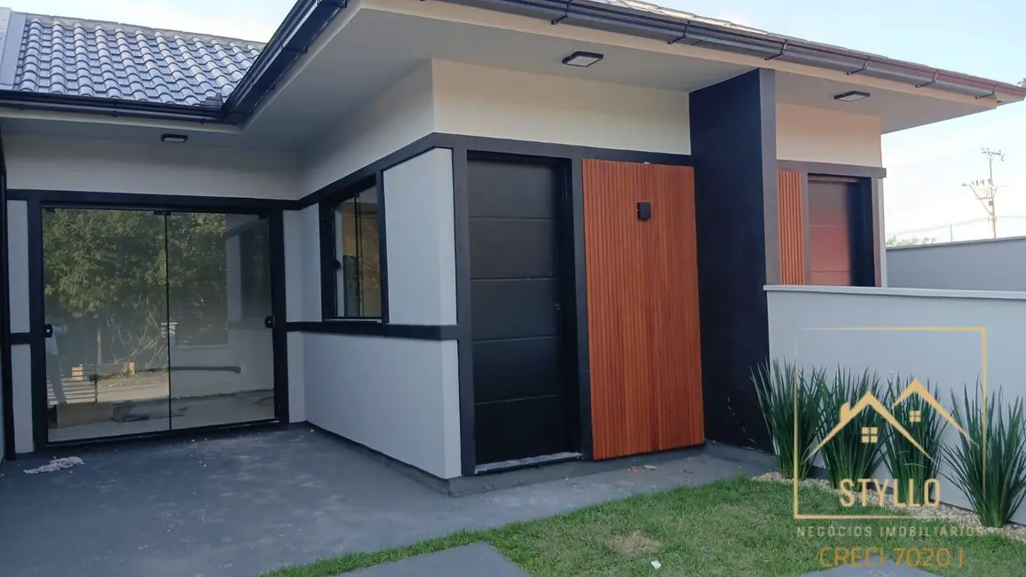 Foto 2 de Casa com 2 quartos à venda, 48m2 em Forquilhas, Sao Jose - SC