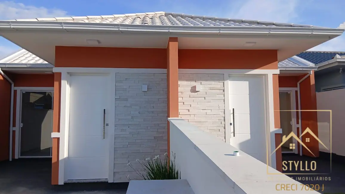 Foto 1 de Casa com 2 quartos à venda, 48m2 em Forquilhas, Sao Jose - SC