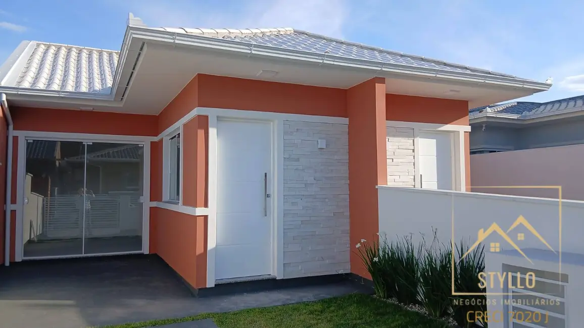 Foto 2 de Casa com 2 quartos à venda, 48m2 em Forquilhas, Sao Jose - SC