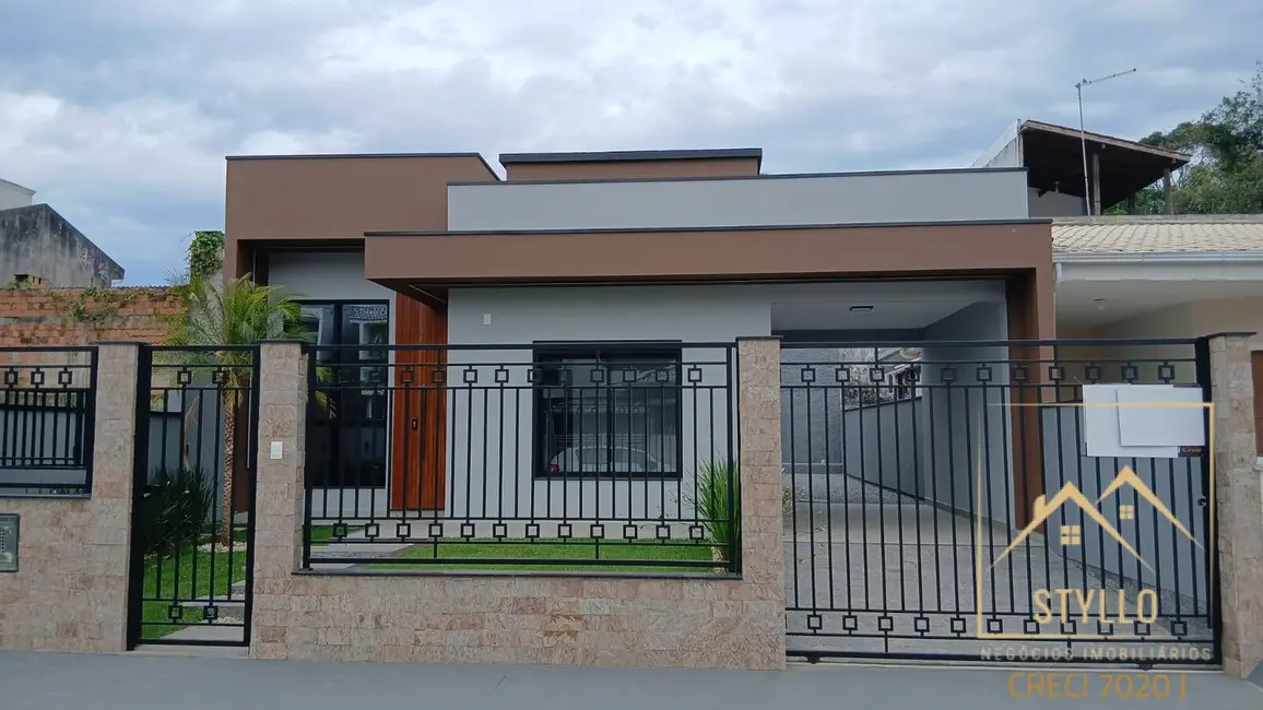 Foto 1 de Casa com 3 quartos à venda, 100m2 em Forquilhas, Sao Jose - SC