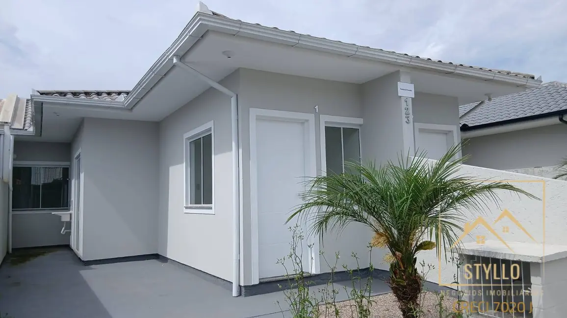 Foto 2 de Casa com 2 quartos à venda, 49m2 em Forquilhas, Sao Jose - SC