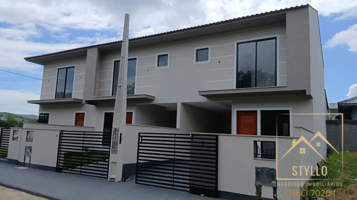 Foto 2 de Sobrado com 2 quartos à venda, 84m2 em Forquilhas, Sao Jose - SC