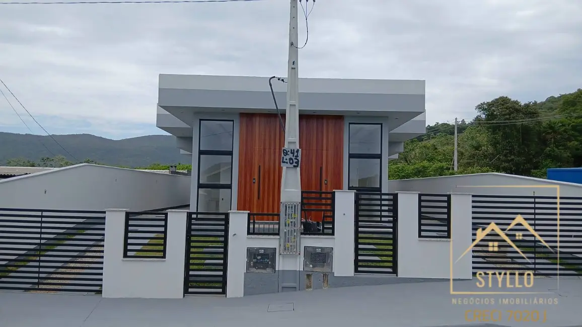 Foto 1 de Casa com 2 quartos à venda, 57m2 em Forquilhas, Sao Jose - SC