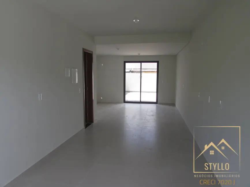 Foto 4 de Sobrado com 2 quartos à venda, 75m2 em Potecas, Sao Jose - SC