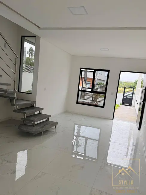Foto 5 de Sobrado com 3 quartos à venda, 110m2 em Sertão do Maruim, Sao Jose - SC